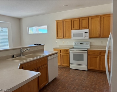 2578 Woodson Avenue - Photo Thumbnail 18