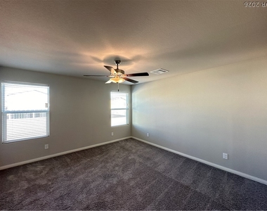 7860 Pink Opal Avenue - Photo Thumbnail 7