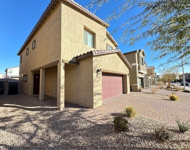 7860 Pink Opal Avenue - Photo Thumbnail 2