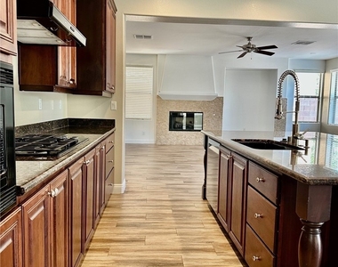 1220 Olivia Parkway - Photo Thumbnail 10
