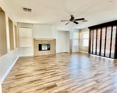 1220 Olivia Parkway - Photo Thumbnail 3