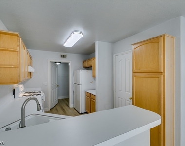199 Oro Canyon Street - Photo Thumbnail 17