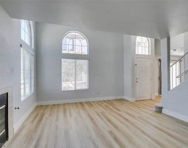 199 Oro Canyon Street - Photo Thumbnail 8