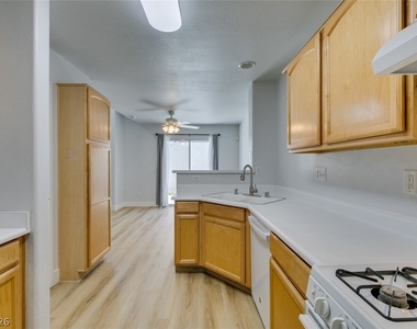 199 Oro Canyon Street - Photo Thumbnail 21