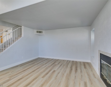 199 Oro Canyon Street - Photo Thumbnail 4