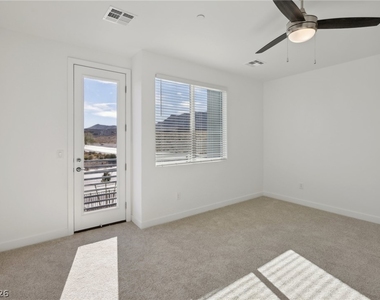 10547 Prospering Valley Way - Photo Thumbnail 8