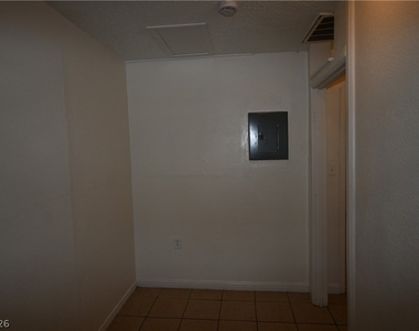 1007 C Street - Photo Thumbnail 8
