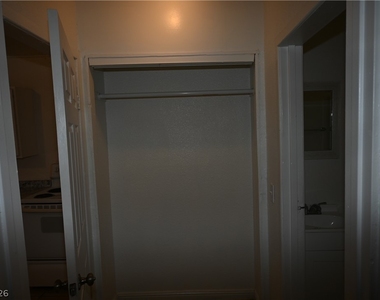 1007 C Street - Photo Thumbnail 4