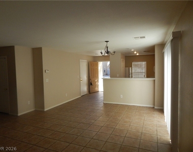 1271 Orange Meadow Street - Photo Thumbnail 2