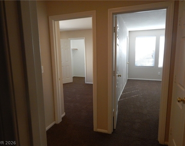 1271 Orange Meadow Street - Photo Thumbnail 6