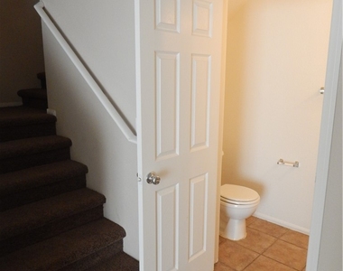 1271 Orange Meadow Street - Photo Thumbnail 3