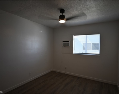 378 N 13th Street - Photo Thumbnail 15