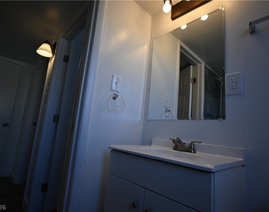 378 N 13th Street - Photo Thumbnail 18