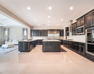 813 Horizon Canyon Drive - Photo Thumbnail 7