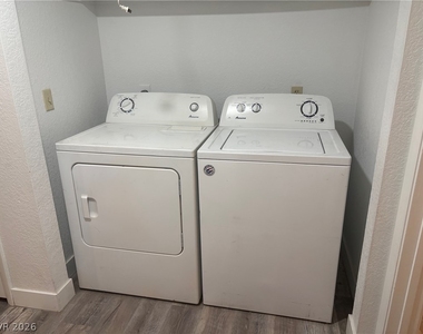 7936 Decker Canyon Drive - Photo Thumbnail 13