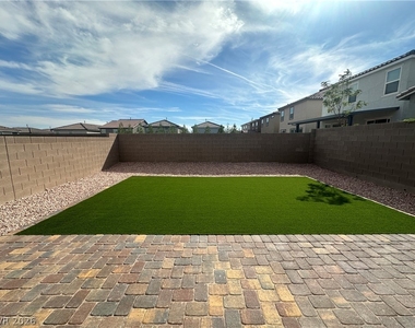 8755 Sand Verbena Avenue - Photo Thumbnail 30