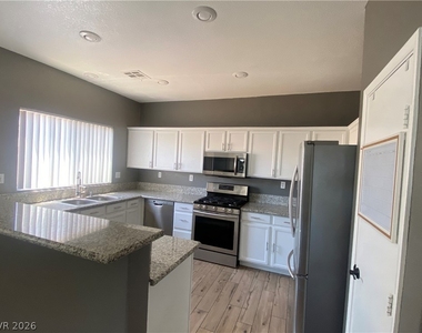 5402 Goldenseal Court - Photo Thumbnail 2
