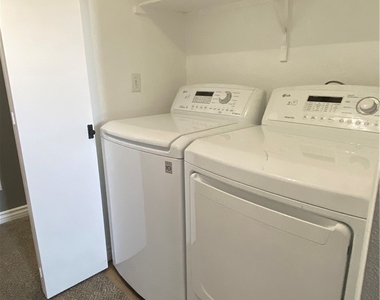 5402 Goldenseal Court - Photo Thumbnail 11