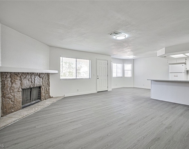 7957 Lions Rock Way - Photo Thumbnail 2