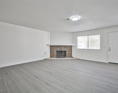 7957 Lions Rock Way - Photo Thumbnail 3