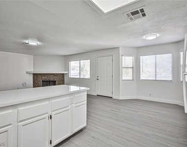 7957 Lions Rock Way - Photo Thumbnail 7