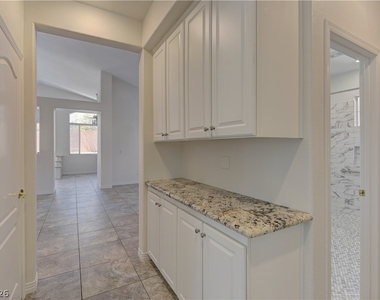 8437 Willowleaf Court - Photo Thumbnail 20