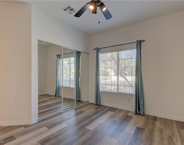 8437 Willowleaf Court - Photo Thumbnail 32
