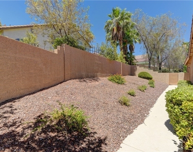 8437 Willowleaf Court - Photo Thumbnail 40