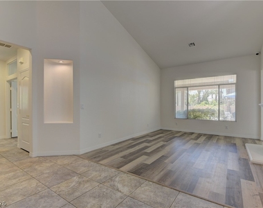 8437 Willowleaf Court - Photo Thumbnail 10
