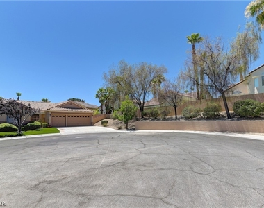 8437 Willowleaf Court - Photo Thumbnail 2