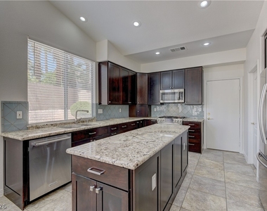 8437 Willowleaf Court - Photo Thumbnail 18