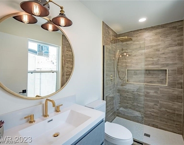 6488 Creston Avenue - Photo Thumbnail 17