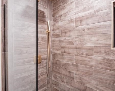 6488 Creston Avenue - Photo Thumbnail 45