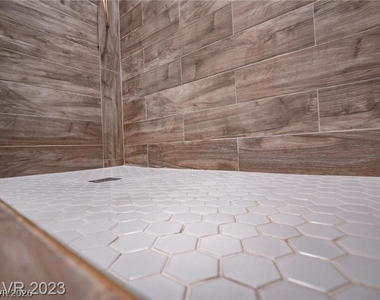 6488 Creston Avenue - Photo Thumbnail 47