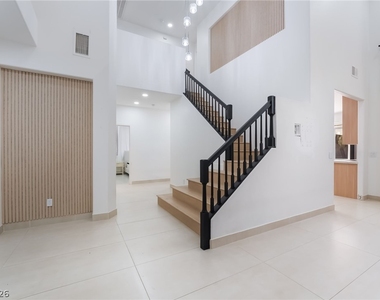 8253 Ruby Mountain Way - Photo Thumbnail 8
