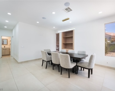 8253 Ruby Mountain Way - Photo Thumbnail 9