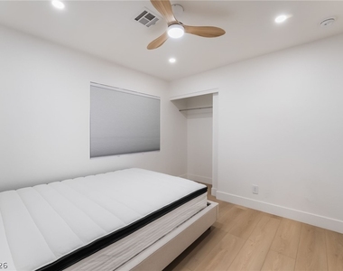 8253 Ruby Mountain Way - Photo Thumbnail 25