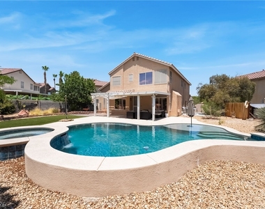 8253 Ruby Mountain Way - Photo Thumbnail 37