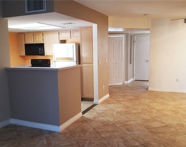 8070 Russell Road - Photo Thumbnail 9