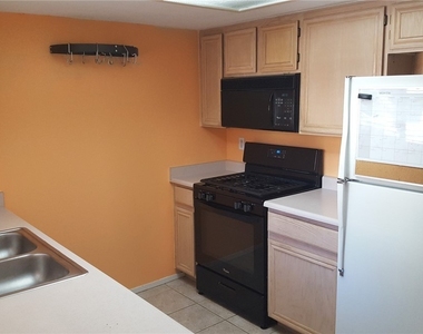 8070 Russell Road - Photo Thumbnail 10
