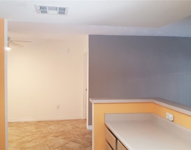 8070 Russell Road - Photo Thumbnail 12