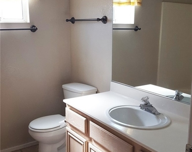 8070 Russell Road - Photo Thumbnail 23
