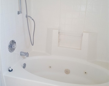 8070 Russell Road - Photo Thumbnail 25