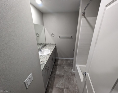 5224 Sunstone Mesa Drive - Photo Thumbnail 21