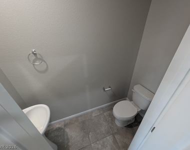 5224 Sunstone Mesa Drive - Photo Thumbnail 10
