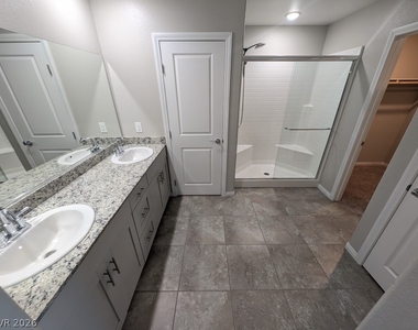 5224 Sunstone Mesa Drive - Photo Thumbnail 15