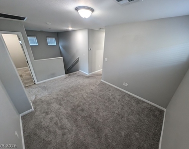 5224 Sunstone Mesa Drive - Photo Thumbnail 12