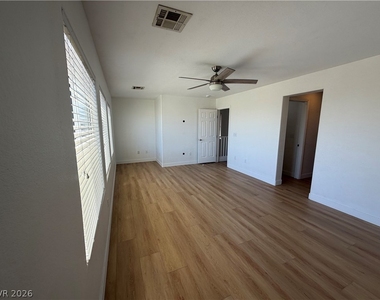 3420 Balanced Rock Street - Photo Thumbnail 11