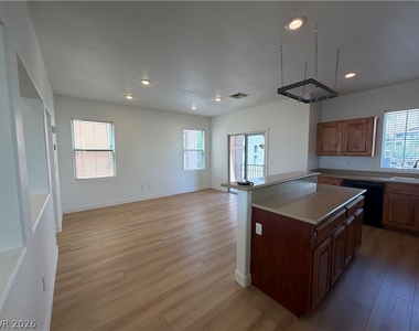 3420 Balanced Rock Street - Photo Thumbnail 14