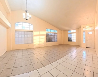 4844 Jadero Drive - Photo Thumbnail 7